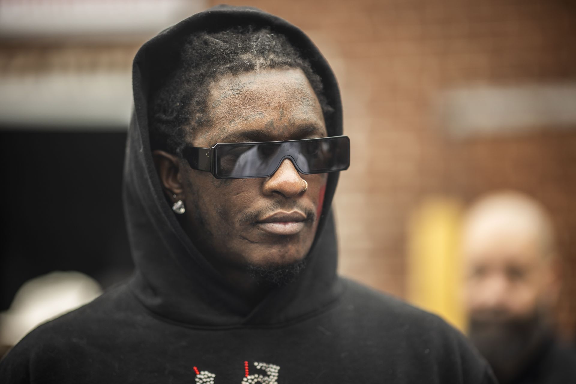 “The whole fanbase is with Gunna” – Internet reacts to the crowd at Mariah the Scientist going quiet after she brought out Young Thug on stage