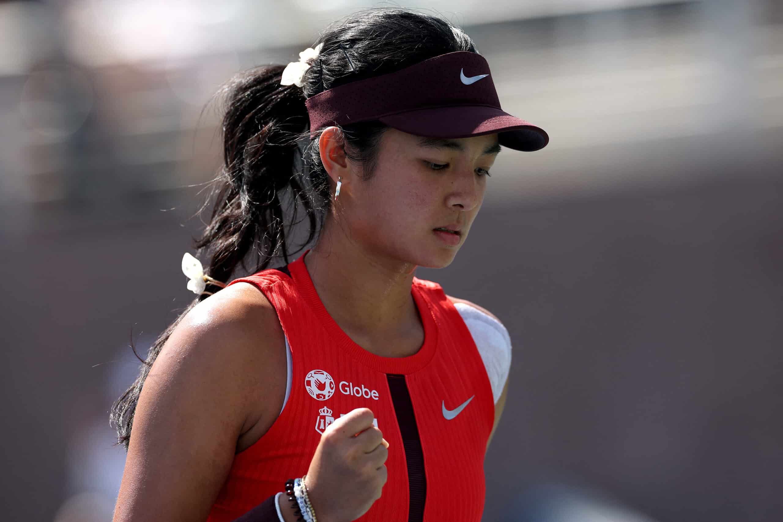 Alex Eala sweeps Lu Jiajing to reach Jingshan Open semifinals