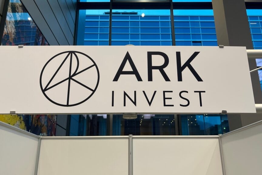 Cathie Wood’s China Bet: Ark Buys Alibaba’s AI Surge And Baidu’s Autonomous Future, Dump’s Stock Of Crypto-Pivot Brera