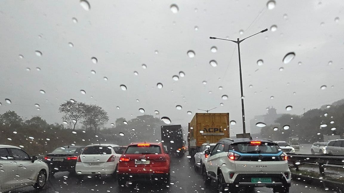 Mumbai Weather Update: Light Showers Expected Today Ahead Of Fresh Spell Of Heavy Rain; Orange Alert Issued For September 27
