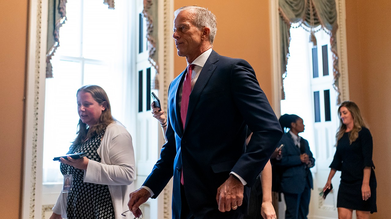 Senate defeats House-passed bill to reopen government, despite Democratic cracks